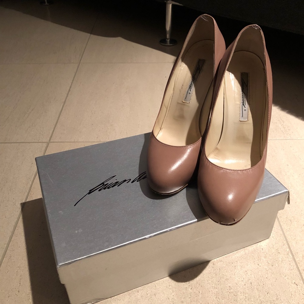 Brian Atwood Scarpa Nude Pump